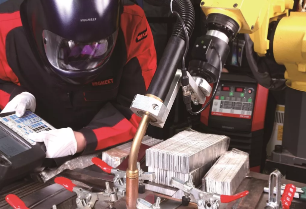 1534726986(1).jpg 1534726986(1).jpg